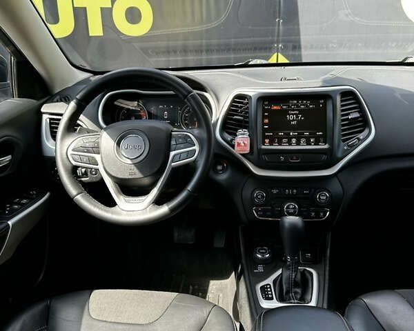 Джип Cherokee, об'ємом двигуна 3.2 л та пробігом 93 тис. км за 15500 $, фото 17 на Automoto.ua