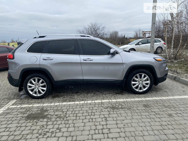 Джип Cherokee, об'ємом двигуна 2.36 л та пробігом 144 тис. км за 19000 $, фото 6 на Automoto.ua