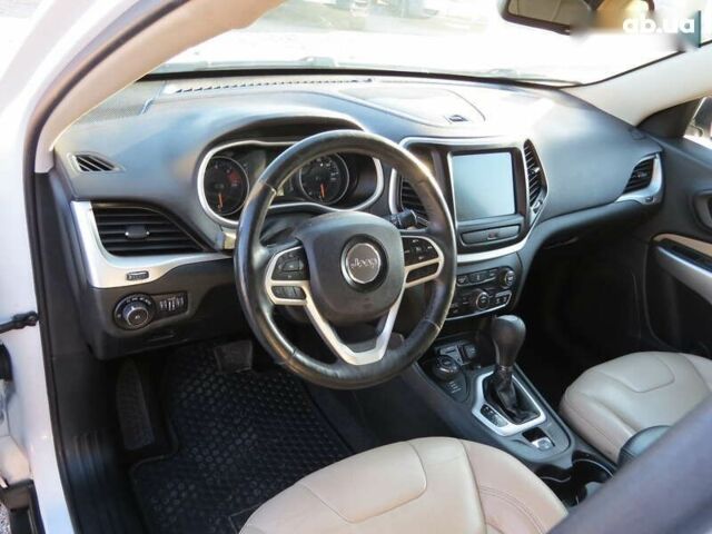 Джип Cherokee, об'ємом двигуна 2.4 л та пробігом 129 тис. км за 14650 $, фото 7 на Automoto.ua