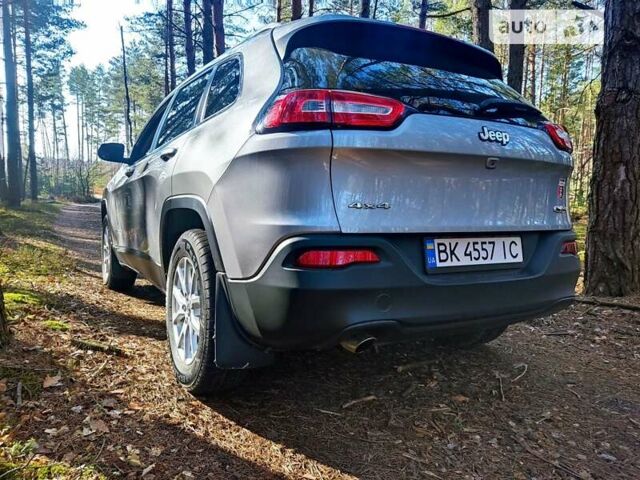 Джип Cherokee, об'ємом двигуна 2.36 л та пробігом 61 тис. км за 14399 $, фото 6 на Automoto.ua