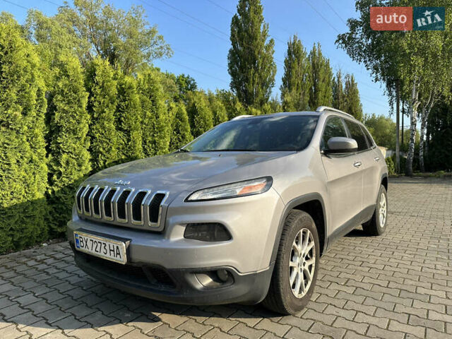 Джип Чероки, объемом двигателя 2.4 л и пробегом 200 тыс. км за 12200 $, фото 1 на Automoto.ua