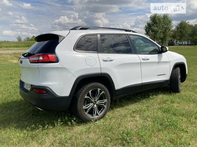 Джип Cherokee, об'ємом двигуна 3.2 л та пробігом 141 тис. км за 16500 $, фото 7 на Automoto.ua