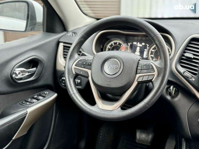 Джип Чероки, объемом двигателя 2.4 л и пробегом 183 тыс. км за 11999 $, фото 21 на Automoto.ua