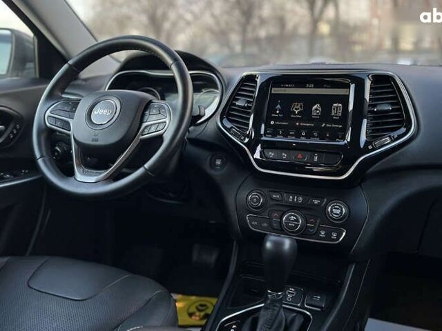 Джип Cherokee, об'ємом двигуна 2 л та пробігом 28 тис. км за 20690 $, фото 7 на Automoto.ua