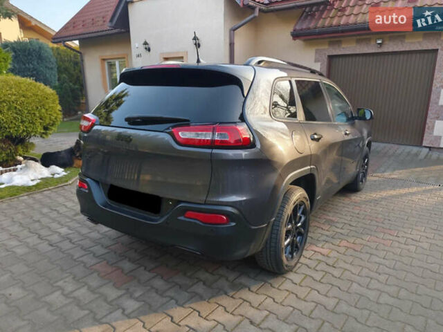 Джип Чероки, объемом двигателя 2.36 л и пробегом 87 тыс. км за 4600 $, фото 4 на Automoto.ua