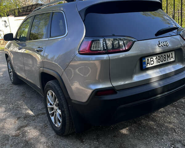 Джип Чероки, объемом двигателя 2.4 л и пробегом 204 тыс. км за 14800 $, фото 4 на Automoto.ua