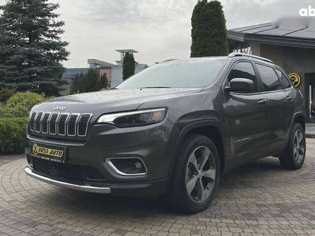 Джип Чероки, объемом двигателя 2 л и пробегом 28 тыс. км за 20690 $, фото 2 на Automoto.ua