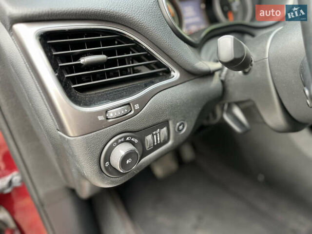 Джип Cherokee, об'ємом двигуна 2 л та пробігом 40 тис. км за 16600 $, фото 15 на Automoto.ua