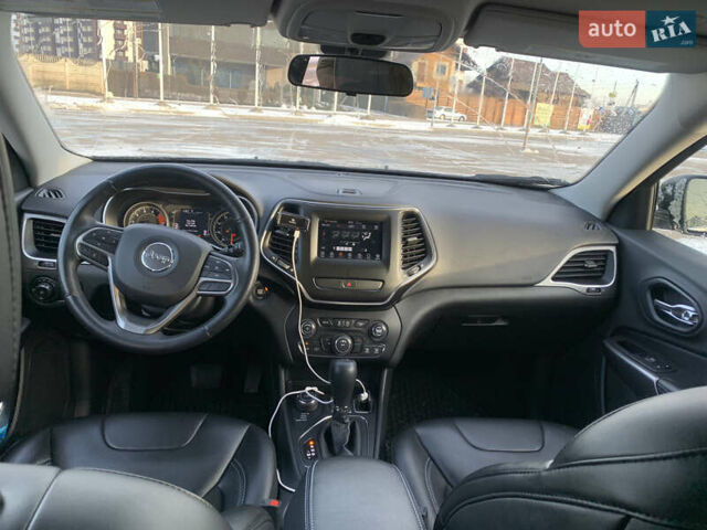 Джип Чероки, объемом двигателя 3.2 л и пробегом 95 тыс. км за 18000 $, фото 6 на Automoto.ua