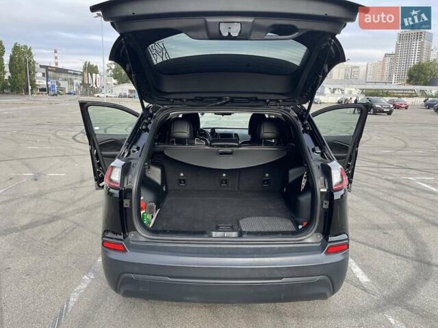 Джип Cherokee, об'ємом двигуна 2.36 л та пробігом 150 тис. км за 16500 $, фото 22 на Automoto.ua