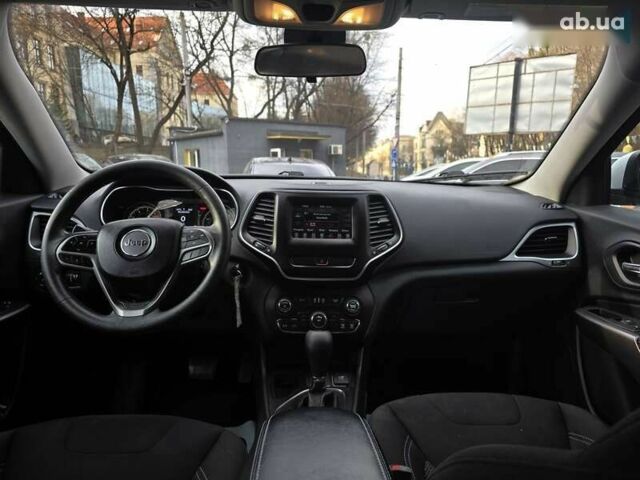 Джип Cherokee, об'ємом двигуна 2.4 л та пробігом 56 тис. км за 14500 $, фото 13 на Automoto.ua