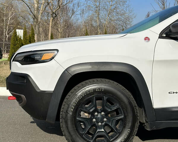 Джип Cherokee, об'ємом двигуна 3.2 л та пробігом 109 тис. км за 19500 $, фото 18 на Automoto.ua