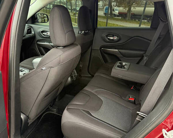 Джип Чероки, объемом двигателя 2.36 л и пробегом 80 тыс. км за 14900 $, фото 9 на Automoto.ua