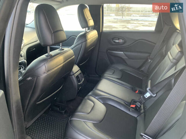 Джип Чероки, объемом двигателя 3.2 л и пробегом 95 тыс. км за 18000 $, фото 9 на Automoto.ua