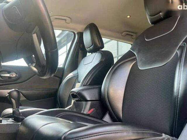 Джип Чероки, объемом двигателя 0 л и пробегом 166 тыс. км за 17000 $, фото 8 на Automoto.ua