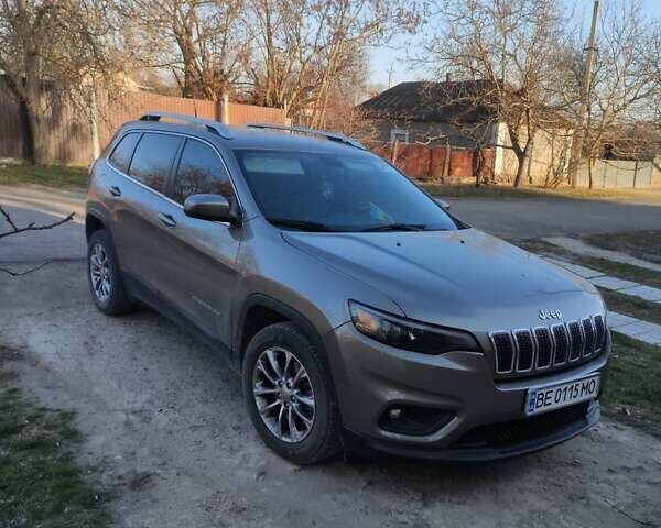 Джип Cherokee, об'ємом двигуна 2.36 л та пробігом 142 тис. км за 17450 $, фото 6 на Automoto.ua