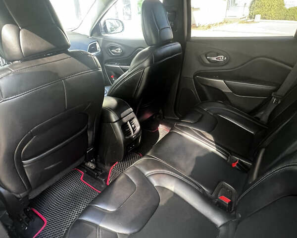 Джип Чероки, объемом двигателя 2.4 л и пробегом 204 тыс. км за 14800 $, фото 10 на Automoto.ua