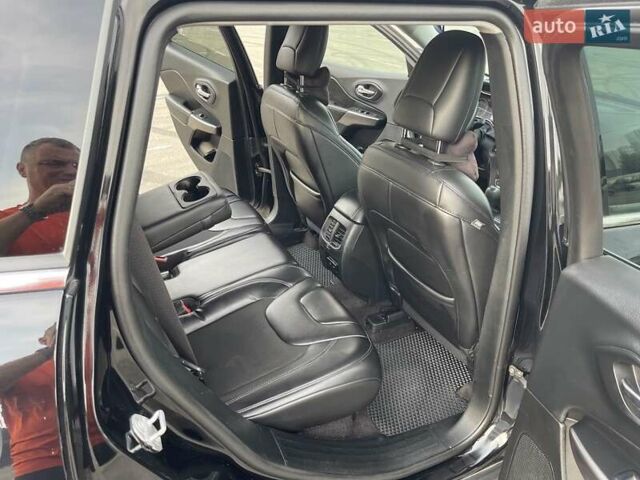 Джип Cherokee, об'ємом двигуна 2.36 л та пробігом 150 тис. км за 16500 $, фото 17 на Automoto.ua