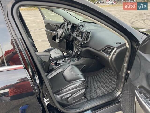 Джип Cherokee, об'ємом двигуна 2.36 л та пробігом 150 тис. км за 16500 $, фото 19 на Automoto.ua