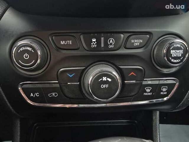 Джип Cherokee, об'ємом двигуна 2.4 л та пробігом 56 тис. км за 14500 $, фото 23 на Automoto.ua