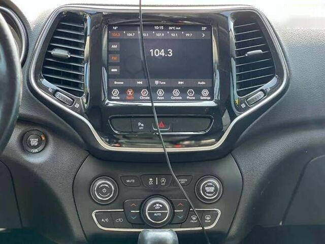 Джип Cherokee, об'ємом двигуна 2 л та пробігом 110 тис. км за 18500 $, фото 18 на Automoto.ua