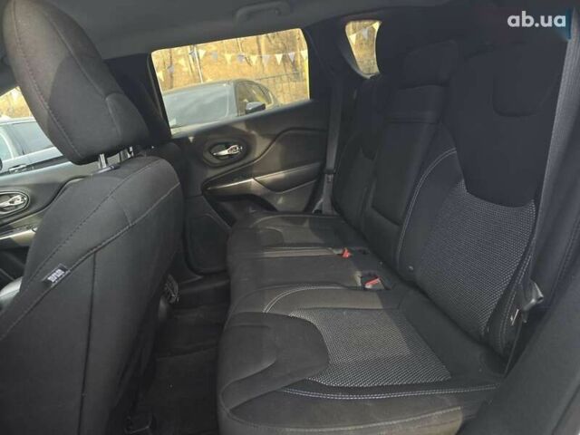 Джип Cherokee, об'ємом двигуна 2.4 л та пробігом 56 тис. км за 14500 $, фото 16 на Automoto.ua