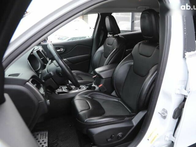 Джип Чероки, объемом двигателя 0 л и пробегом 57 тыс. км за 19000 $, фото 4 на Automoto.ua