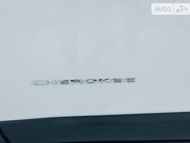 Джип Cherokee, об'ємом двигуна 2.36 л та пробігом 180 тис. км за 17400 $, фото 16 на Automoto.ua