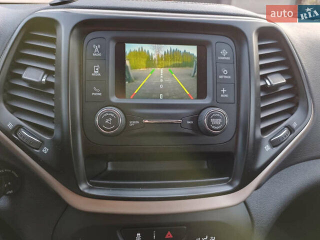 Джип Чероки, объемом двигателя 2.36 л и пробегом 87 тыс. км за 4600 $, фото 14 на Automoto.ua