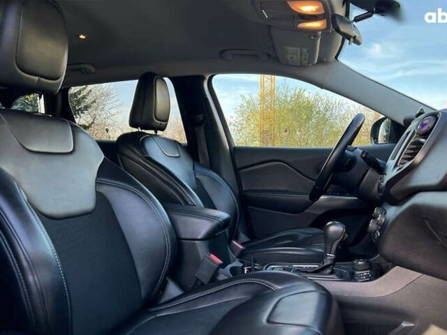 Джип Cherokee, об'ємом двигуна 2.4 л та пробігом 112 тис. км за 17999 $, фото 10 на Automoto.ua