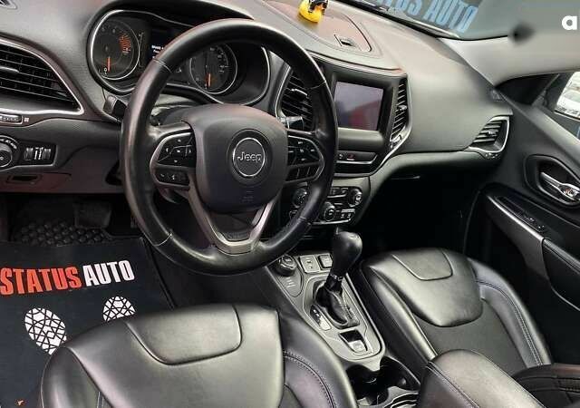 Джип Cherokee, об'ємом двигуна 3.2 л та пробігом 125 тис. км за 19000 $, фото 12 на Automoto.ua