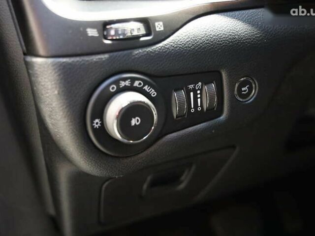 Джип Чероки, объемом двигателя 2.4 л и пробегом 21 тыс. км за 21500 $, фото 20 на Automoto.ua