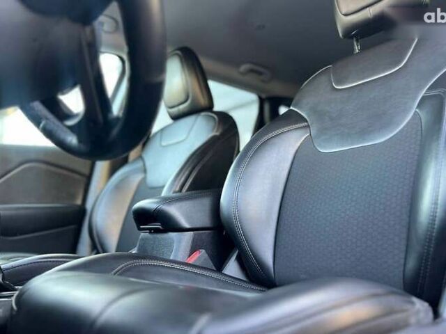 Джип Чероки, объемом двигателя 2.4 л и пробегом 89 тыс. км за 17300 $, фото 11 на Automoto.ua