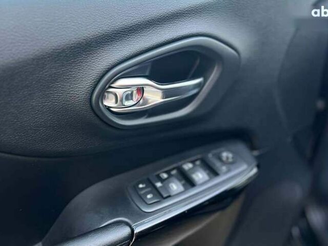 Джип Чероки, объемом двигателя 2.4 л и пробегом 89 тыс. км за 17300 $, фото 10 на Automoto.ua