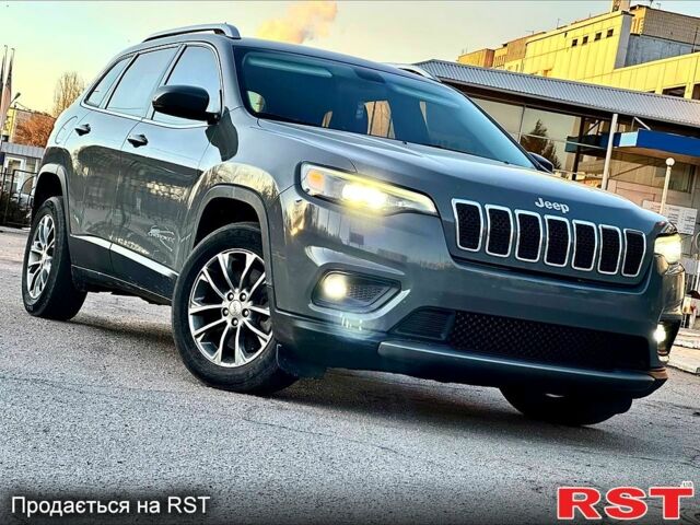 Джип Cherokee, об'ємом двигуна 24 л та пробігом 140 тис. км за 15999 $, фото 13 на Automoto.ua