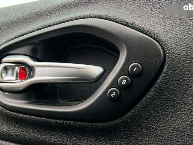 Джип Cherokee, об'ємом двигуна 0 л та пробігом 142 тис. км за 16999 $, фото 16 на Automoto.ua