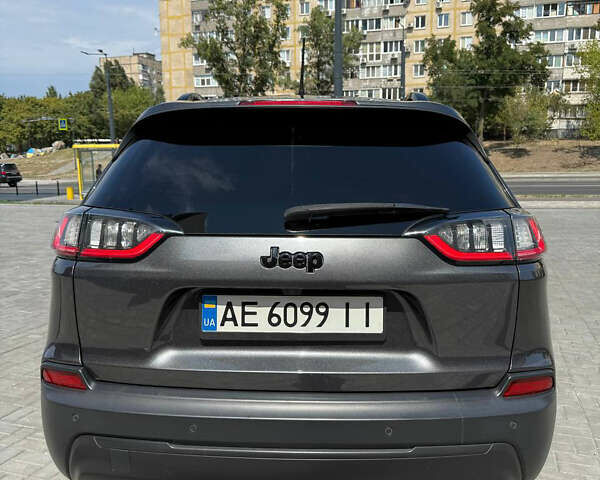 Джип Cherokee, об'ємом двигуна 2.36 л та пробігом 214 тис. км за 15999 $, фото 6 на Automoto.ua