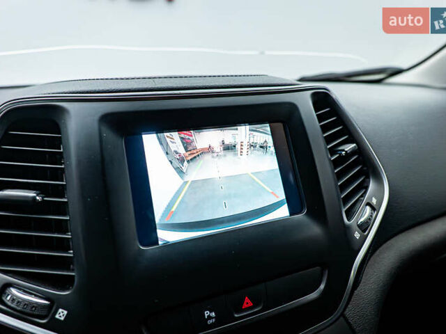 Джип Чероки, объемом двигателя 2.4 л и пробегом 114 тыс. км за 17339 $, фото 15 на Automoto.ua