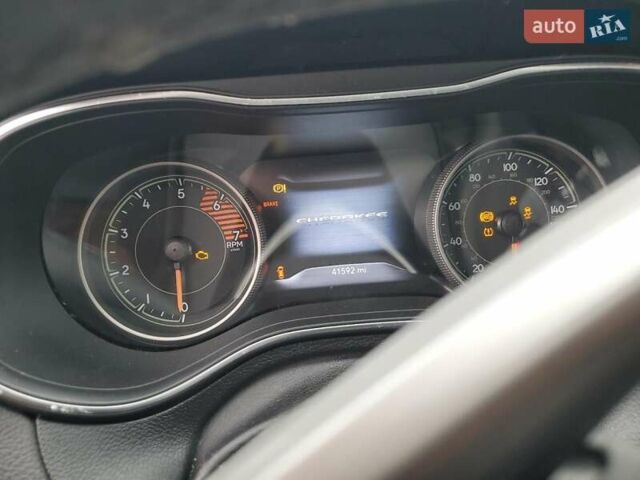 Джип Чероки, объемом двигателя 2 л и пробегом 66 тыс. км за 2150 $, фото 12 на Automoto.ua