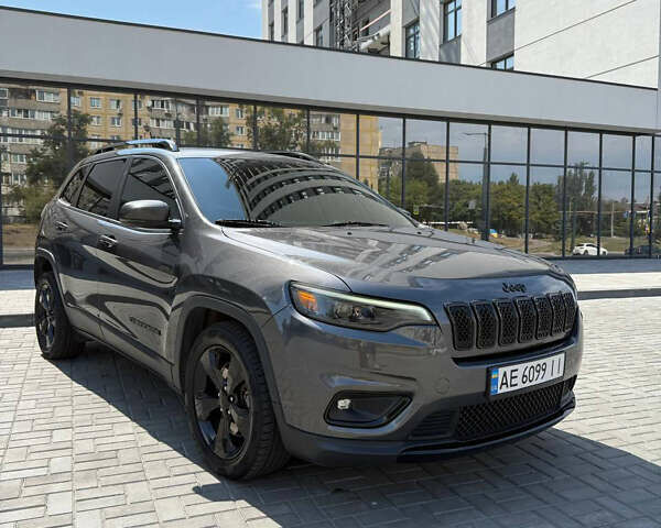 Джип Cherokee, об'ємом двигуна 2.36 л та пробігом 214 тис. км за 15999 $, фото 1 на Automoto.ua