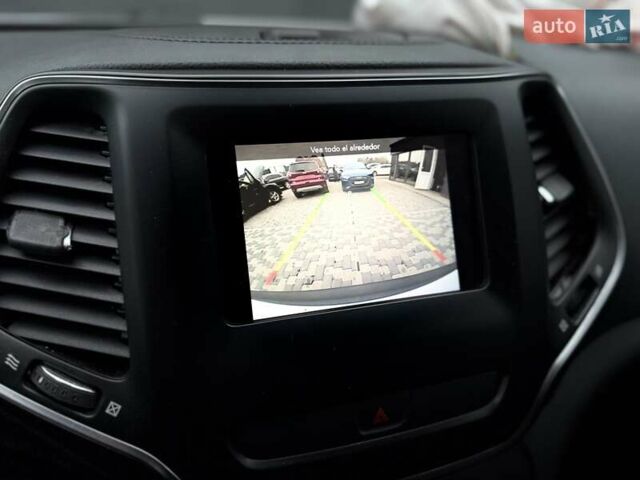 Джип Cherokee, об'ємом двигуна 2.36 л та пробігом 183 тис. км за 9999 $, фото 21 на Automoto.ua