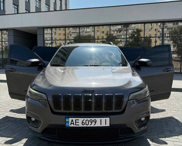 Джип Cherokee, об'ємом двигуна 2.36 л та пробігом 214 тис. км за 15999 $, фото 11 на Automoto.ua