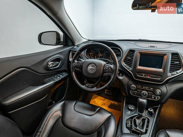 Джип Чероки, объемом двигателя 2.4 л и пробегом 114 тыс. км за 17339 $, фото 10 на Automoto.ua