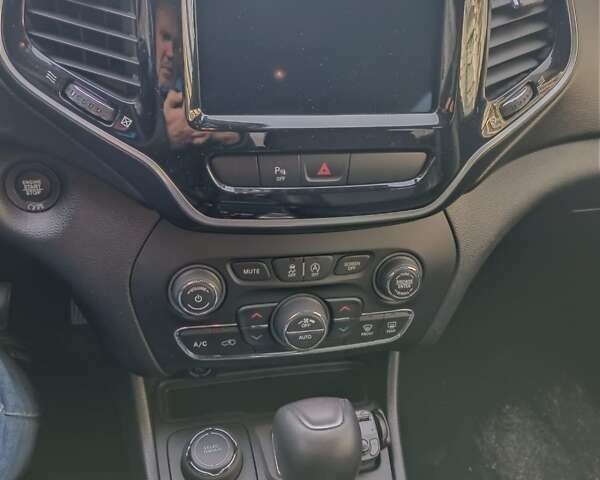 Джип Cherokee, об'ємом двигуна 3.24 л та пробігом 38 тис. км за 20700 $, фото 11 на Automoto.ua