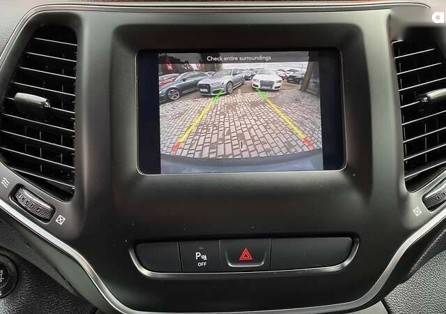 Джип Cherokee, об'ємом двигуна 3.2 л та пробігом 125 тис. км за 19000 $, фото 21 на Automoto.ua