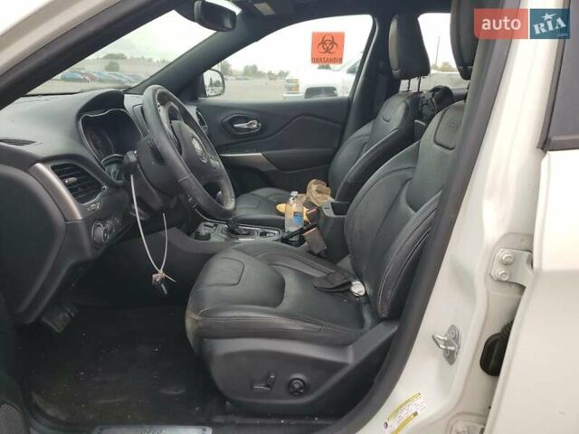 Джип Чероки, объемом двигателя 2 л и пробегом 66 тыс. км за 2150 $, фото 6 на Automoto.ua