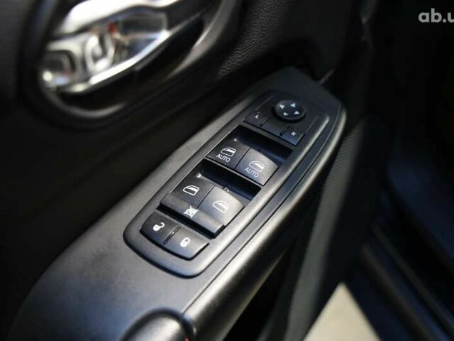 Джип Чероки, объемом двигателя 2.4 л и пробегом 21 тыс. км за 21500 $, фото 18 на Automoto.ua