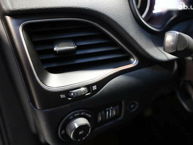 Джип Чероки, объемом двигателя 2.4 л и пробегом 21 тыс. км за 21500 $, фото 19 на Automoto.ua