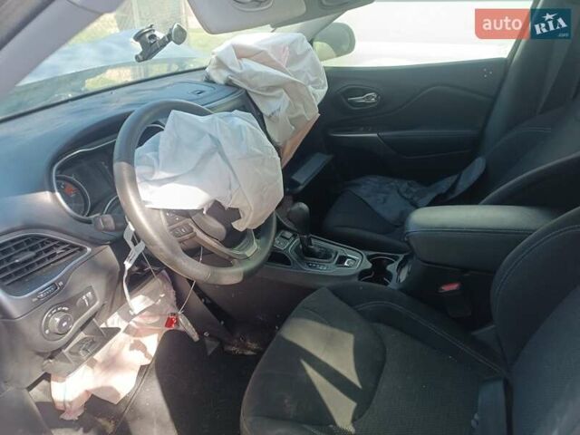 Джип Чероки, объемом двигателя 0 л и пробегом 120 тыс. км за 7700 $, фото 2 на Automoto.ua