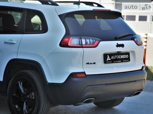 Джип Cherokee, об'ємом двигуна 3.2 л та пробігом 41 тис. км за 23000 $, фото 5 на Automoto.ua